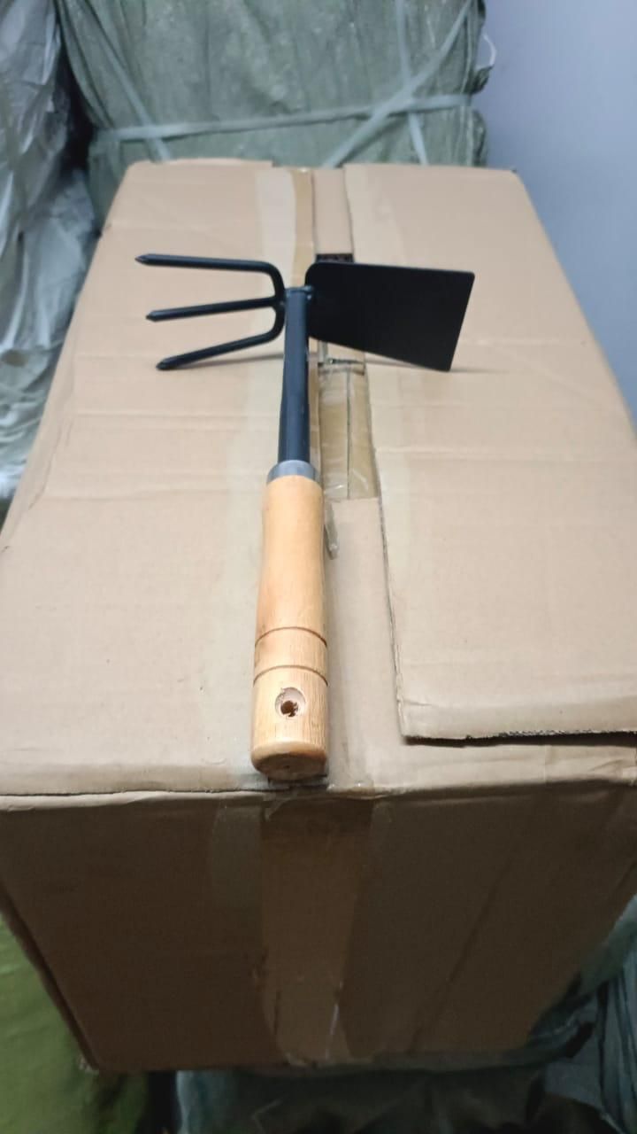 Wooden Handle Dual Hoe & Rake
